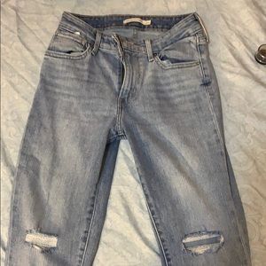 Levi’s high rise skinny women